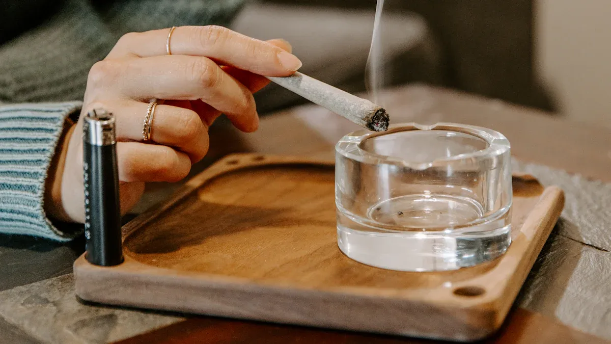 Different Ways to Smoke Dabs