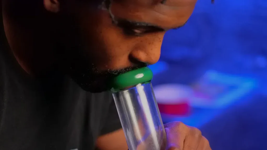 5 Essential Parts of a Bong for Smooth Hits