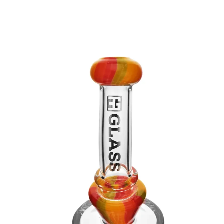 the mouthpiece of EG-13 Solid Colors Cactus Dab Rig