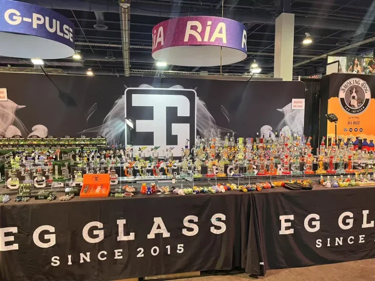 a water smoking pipes and bongs manufacturer's exhibition booth layout