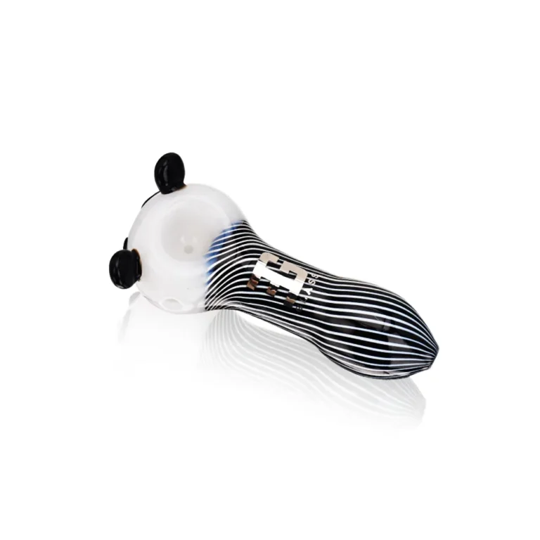 EGH38 EG Panda Head Hand Pipe in color option 2